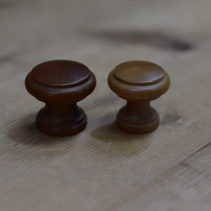 POMELLO IN LEGNO SEMPLICE VARI COLORI E DIMENSIONI