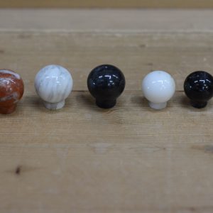 POMELLI SFERICI IN MARMO
